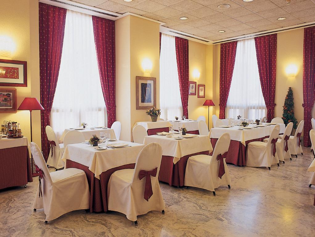 Hotel Malcom And Barret Valencie Restaurace fotografie